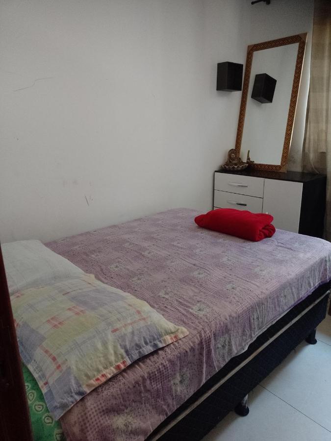 Quarto Casal Em Casa Familiar Apartment ฟลอเรียนอโปลิส ภายนอก รูปภาพ